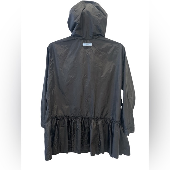 ❌sold❌Authentic prada rain jacket - Picture 7 of 10